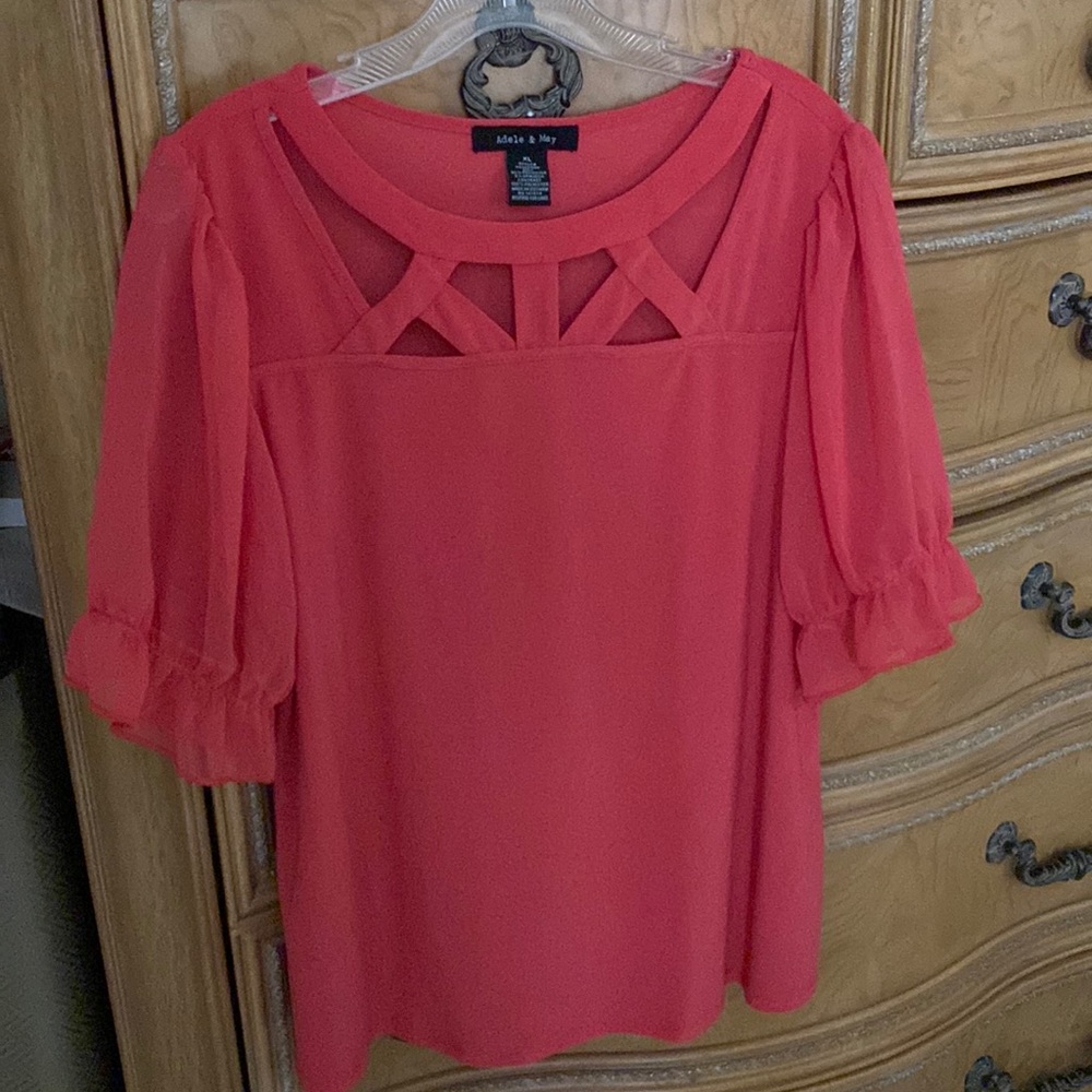 New!! Women’s Blouse